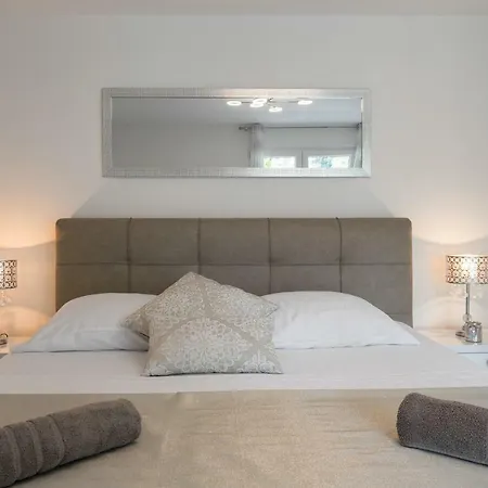 Luxury Bepo Split