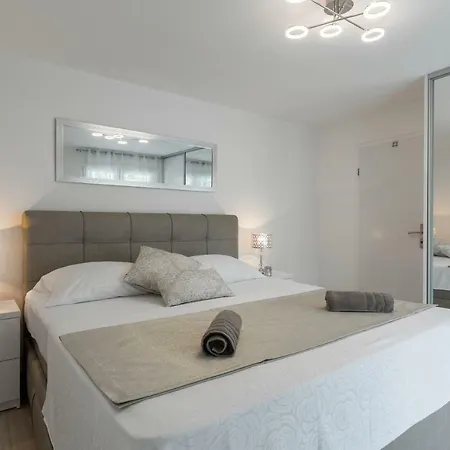 Luxury Bepo Apartment Split